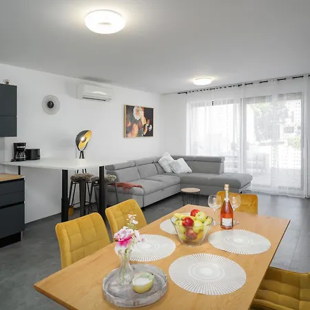 Premium Val De Fontane Apartamento Funtana